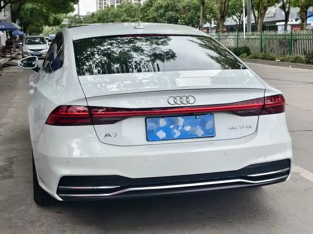 Audi A7 — фото 8