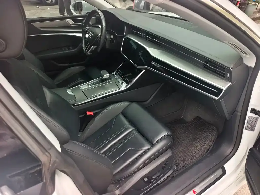 Audi A7 — фото 2