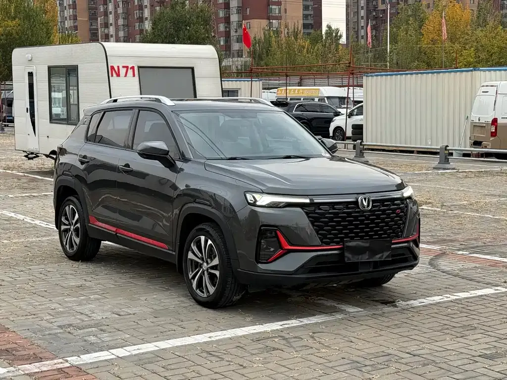 Changan CS35PLUS — фото 1