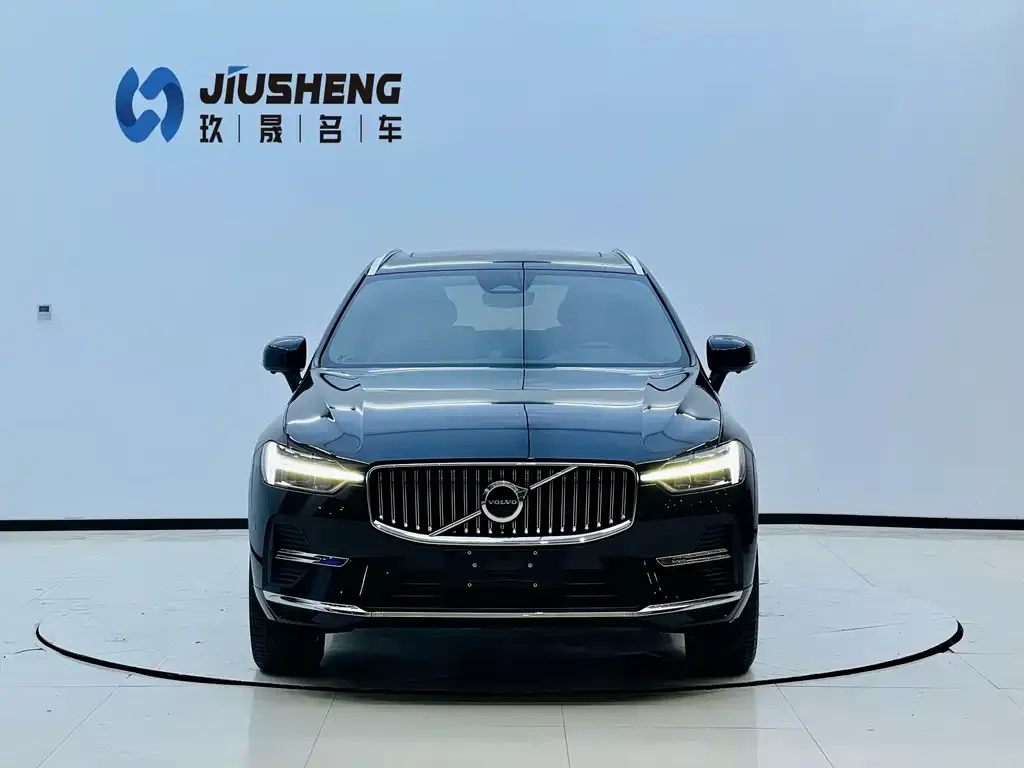 Volvo XC60 — фото 2