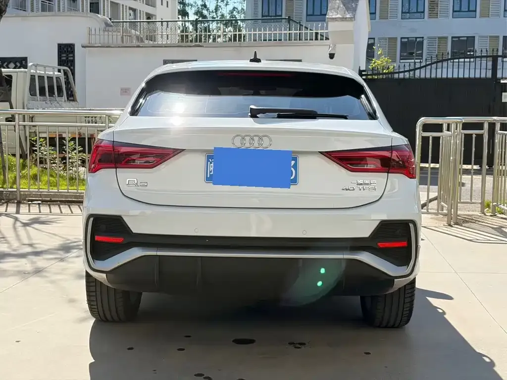 Audi Q3 Sportback — фото 4