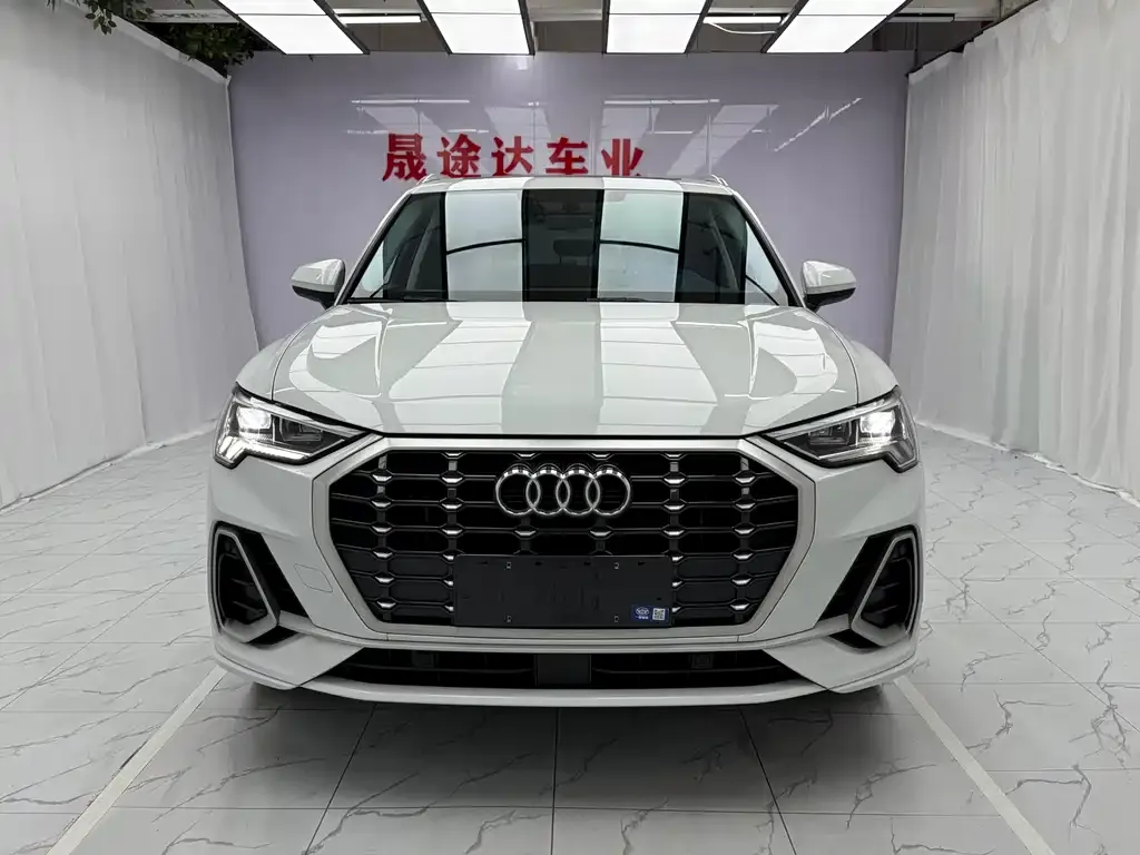 Audi Q3 — фото 3