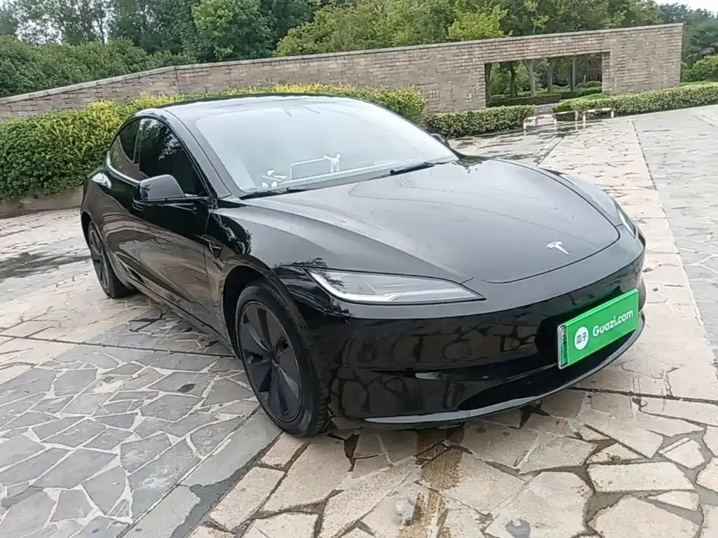 Tesla Model 3 — фото 8