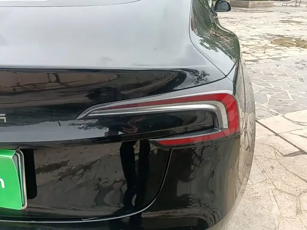 Tesla Model 3 — фото 2
