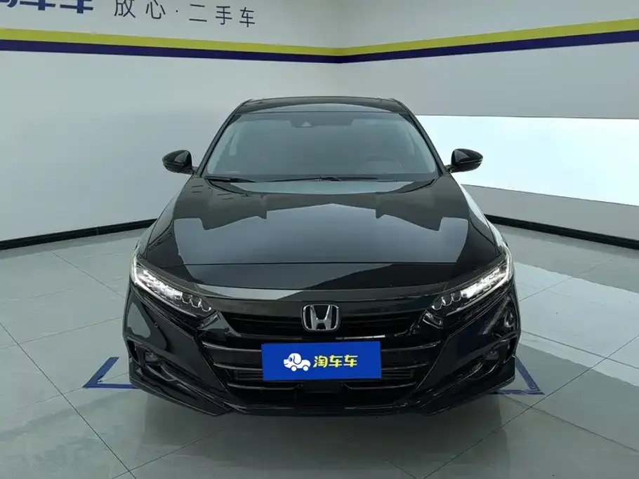 Honda Accord — фото 7