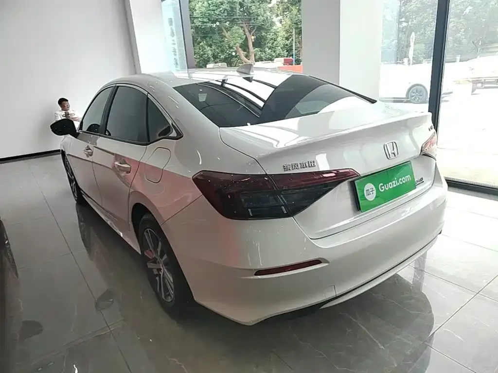 Honda Civic — фото 8