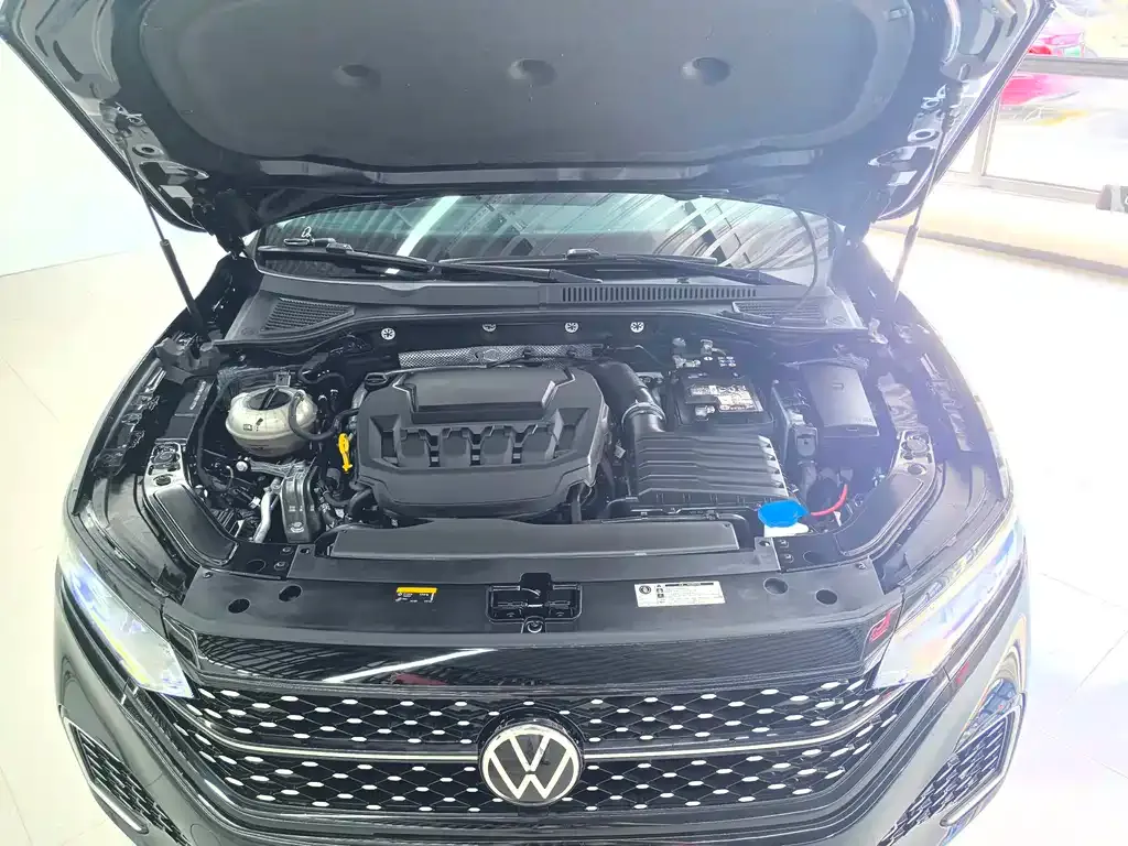 Volkswagen Passat — фото 6
