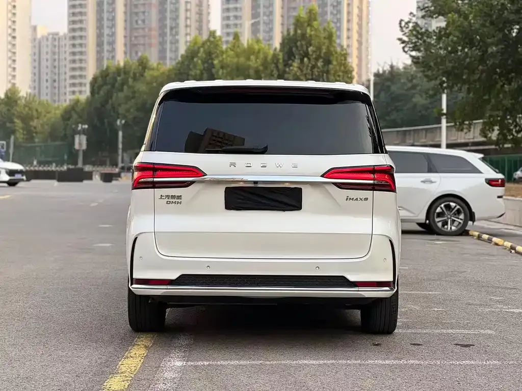 Roewe iMAX8 New Energy — фото 6