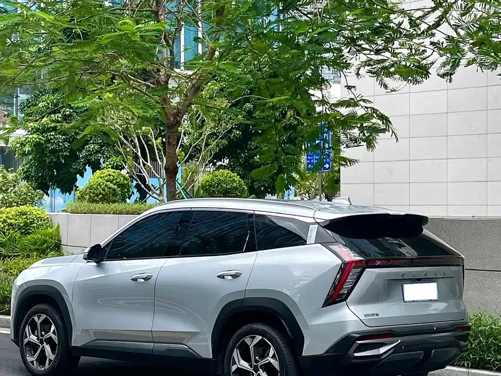 Geely Boyue L — фото 10