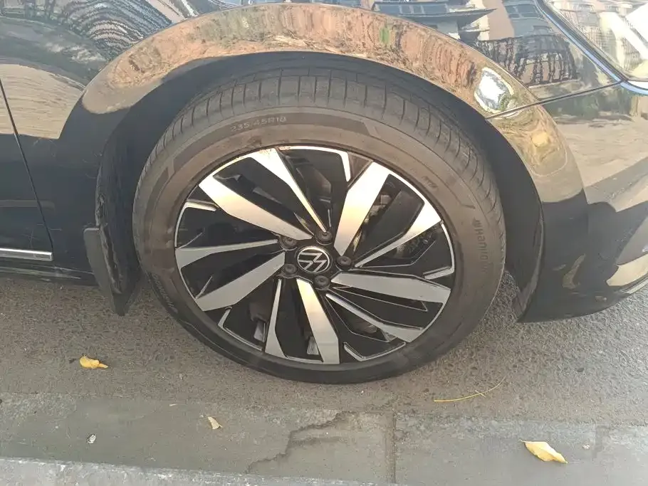Volkswagen Passat — фото 10