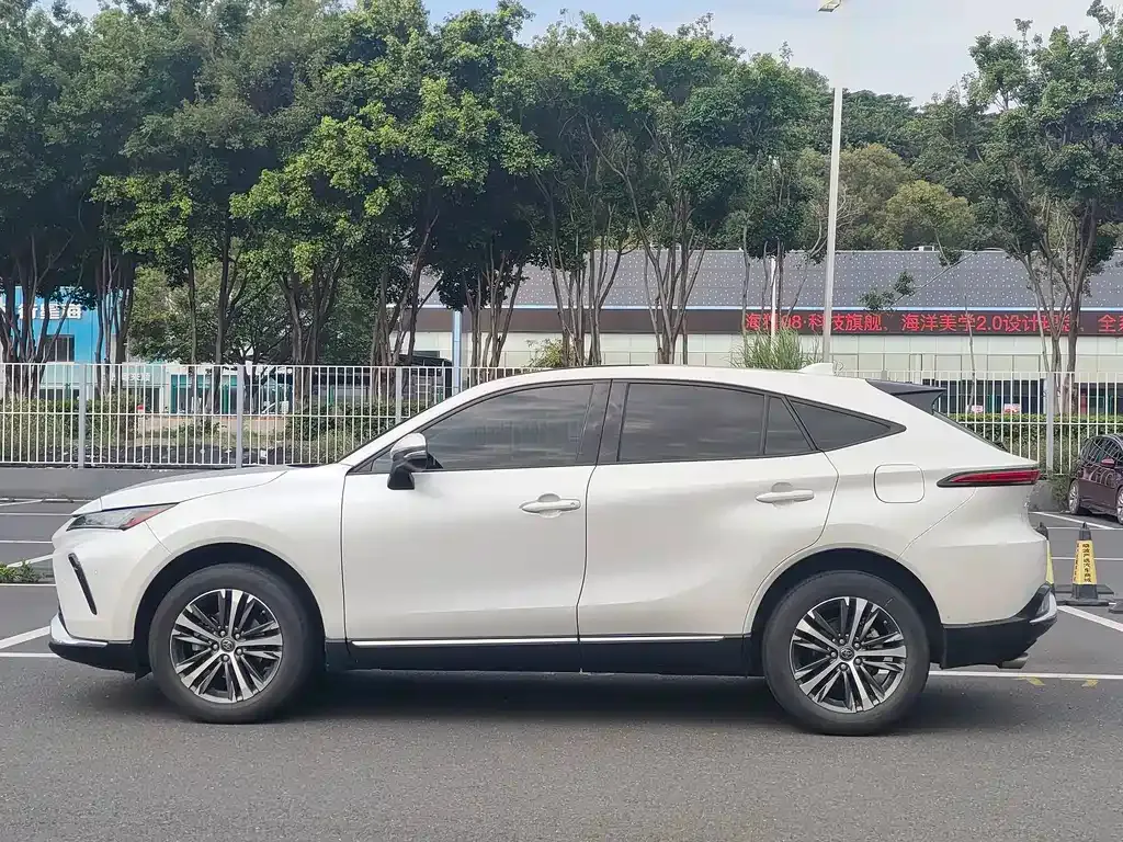Toyota Venza — фото 10