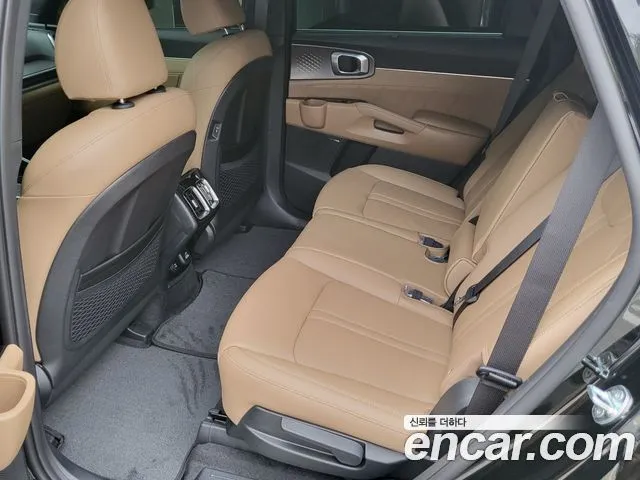 Kia Sorento — фото 9