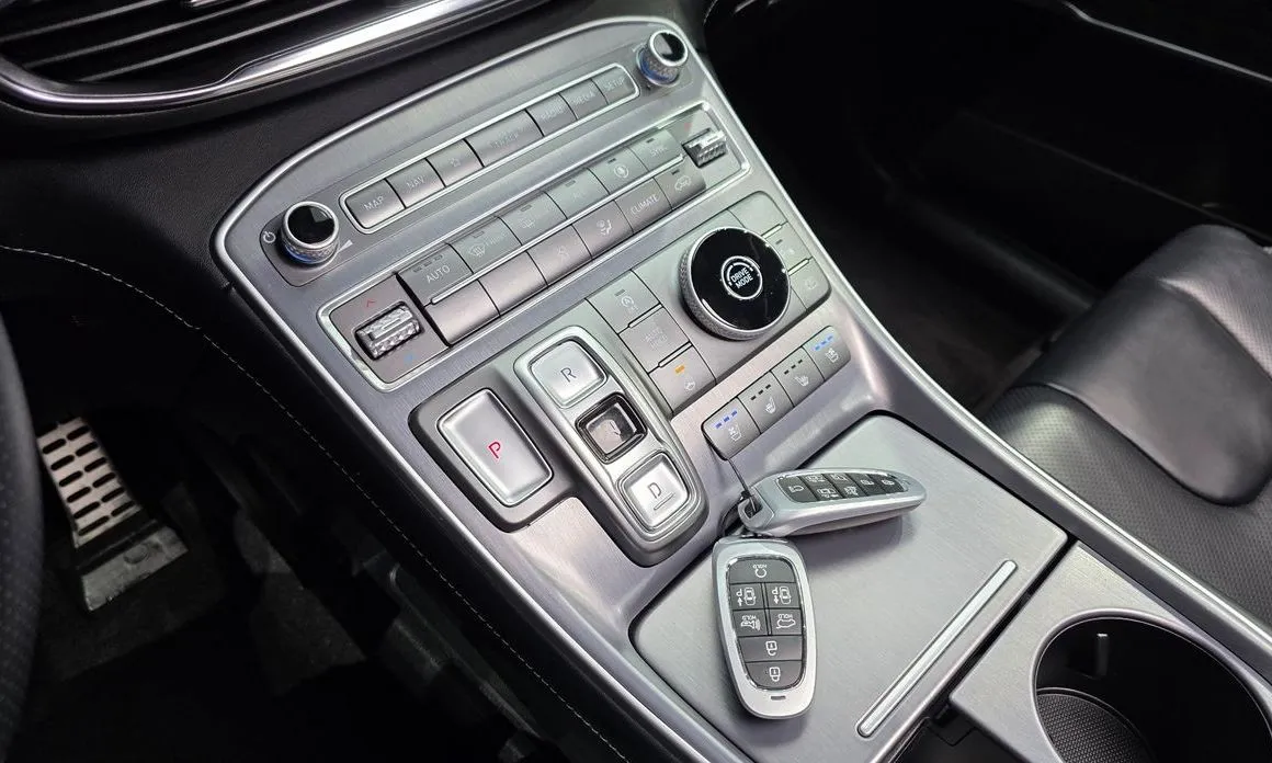 Hyundai Santafe — фото 9