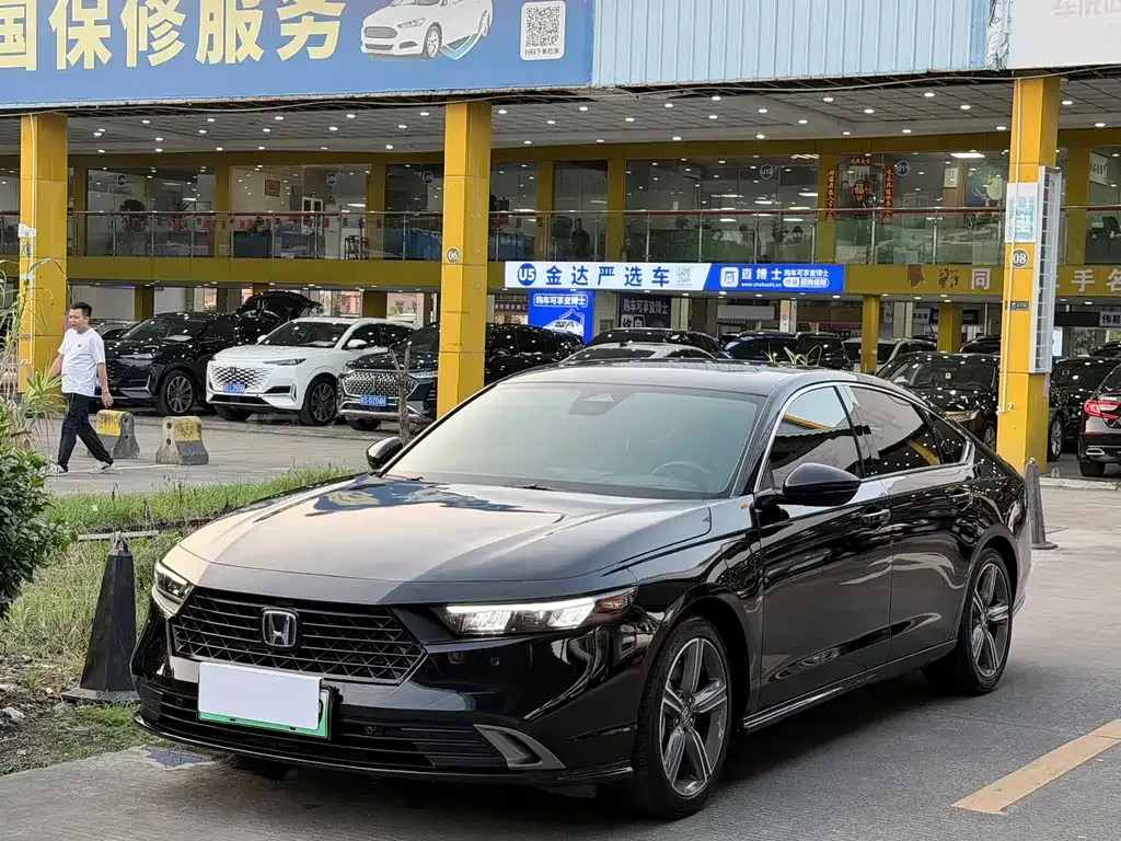 Honda Accord New Energy — фото 1