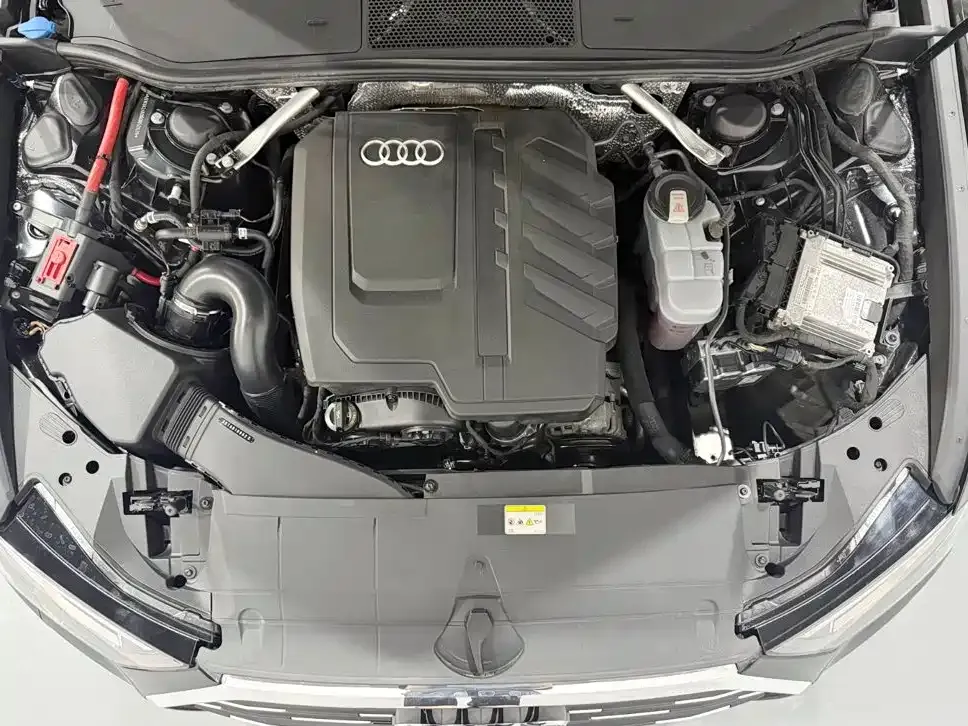 Audi A6L — фото 8