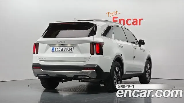 Kia Sorento — фото 4