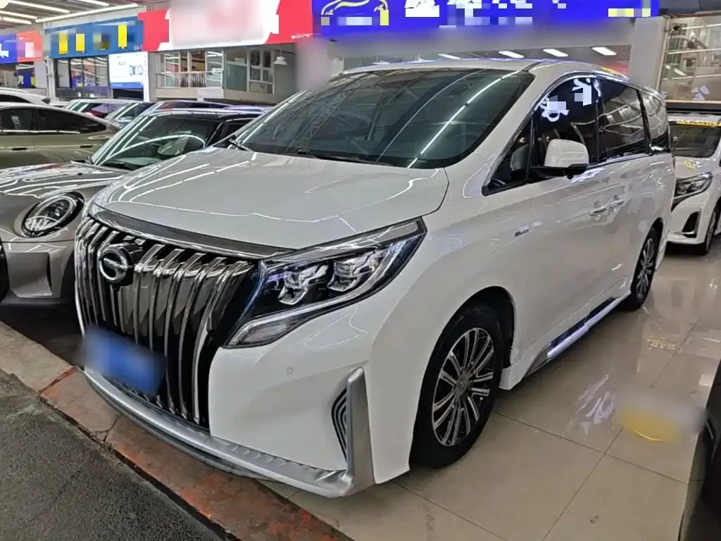 GAC Motor Trumpchi M8 — фото 1
