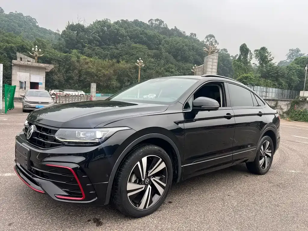 Volkswagen Tiguan X — фото 1