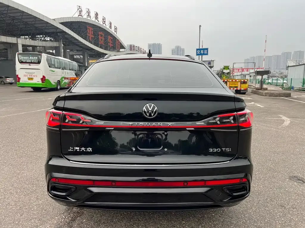 Volkswagen Tiguan X — фото 2