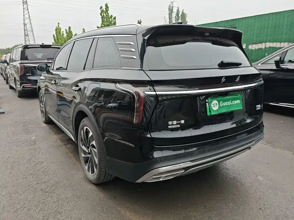 Hongqi HS7 PHEV — фото 2