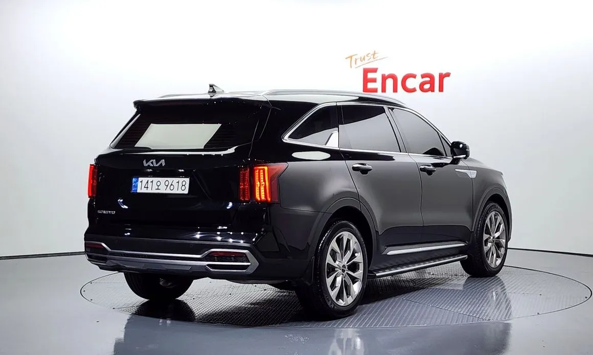Kia Sorento — фото 5