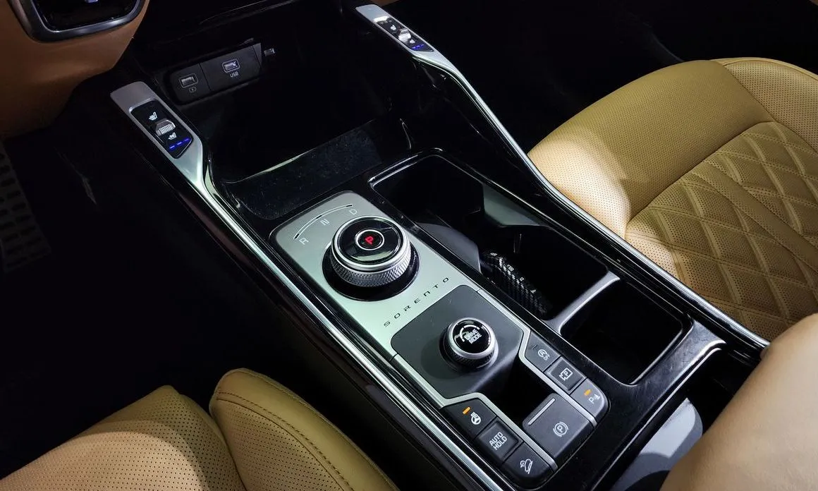 Kia Sorento — фото 10