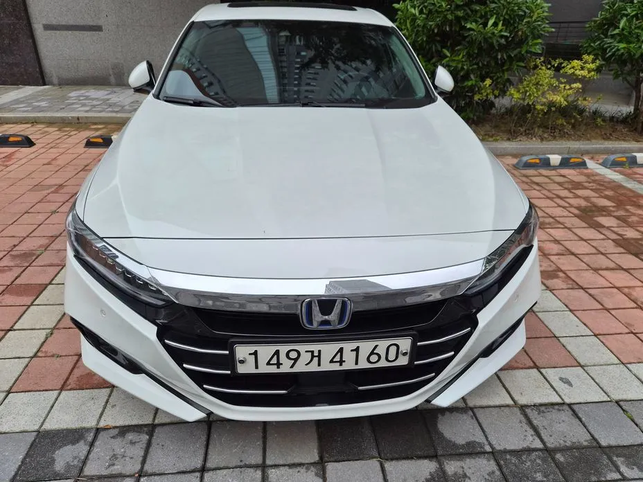 Honda Accord — фото 9