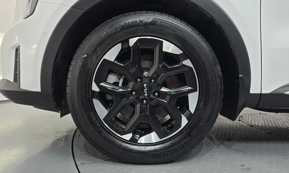 Kia Sorento — фото 9