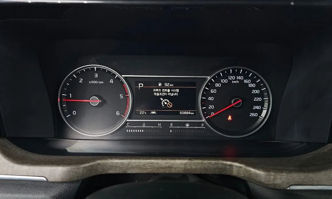 Kia Sorento — фото 5