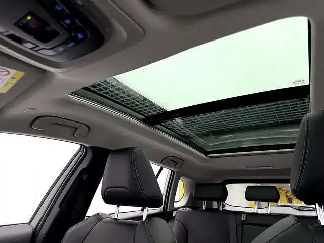 Toyota Corolla Cross — фото 9
