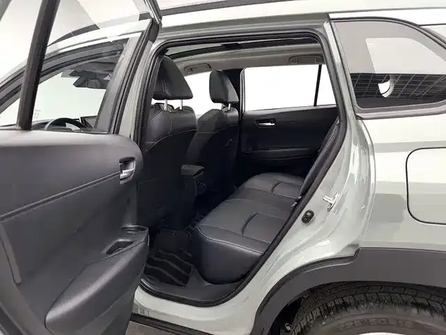 Toyota Corolla Cross — фото 6