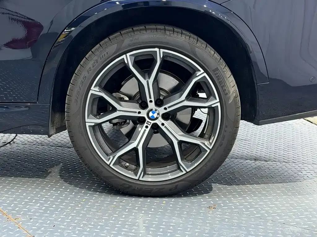 BMW X5 — фото 5