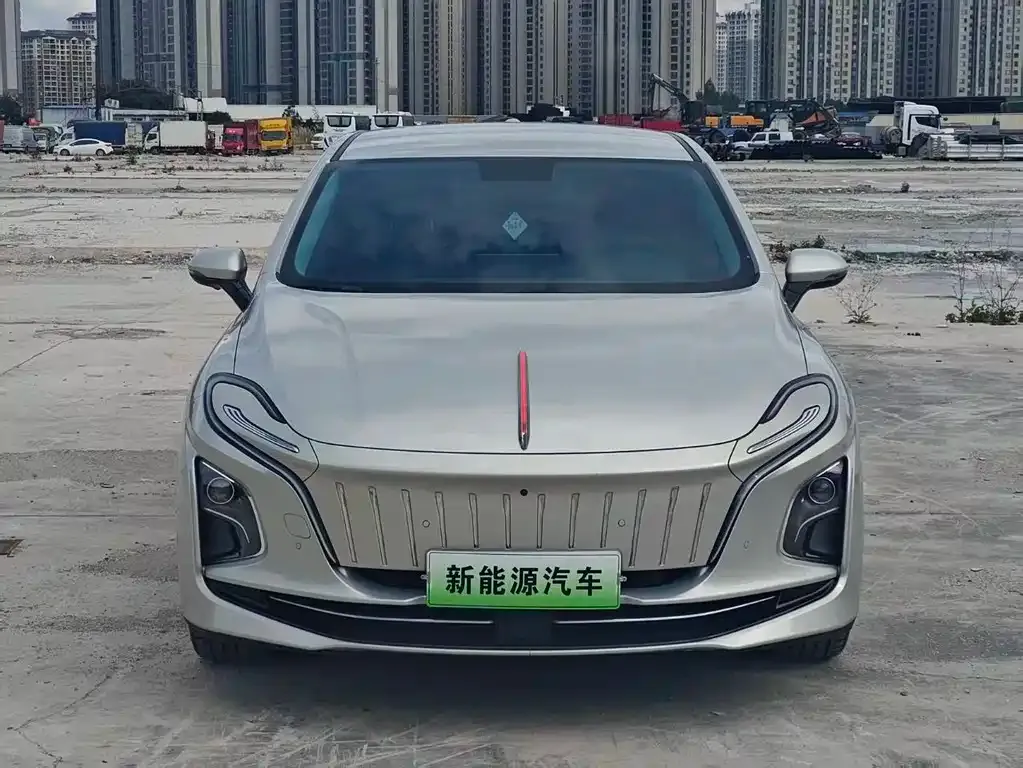 Hongqi E-QM5 — фото 10