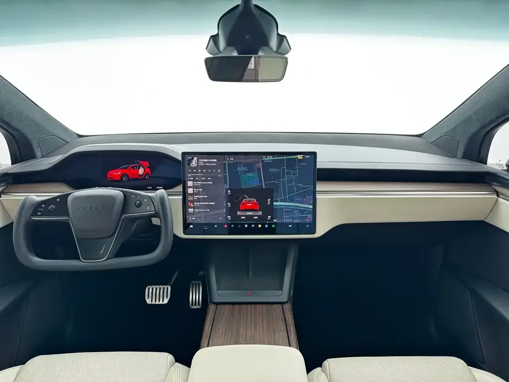Tesla Model X — фото 7