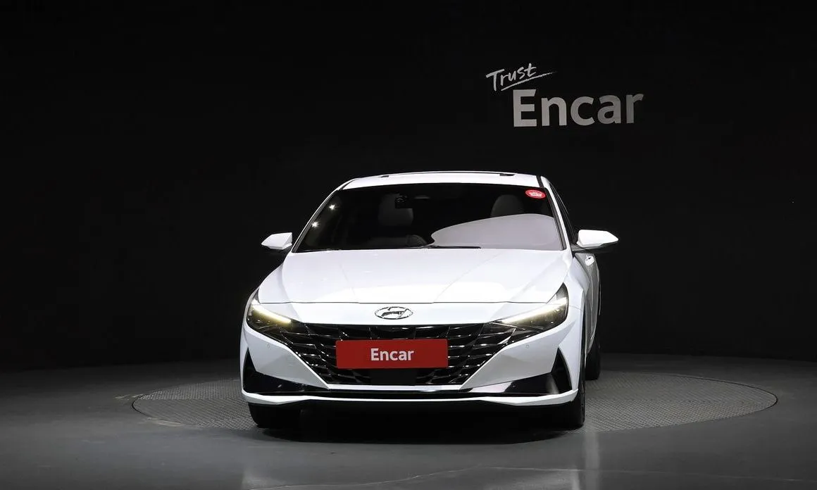 Hyundai AVANTE — фото 3