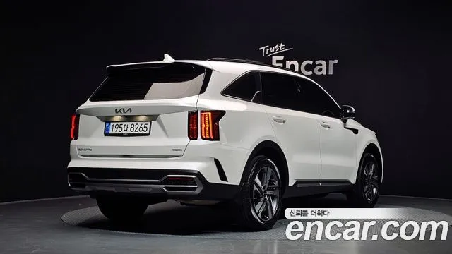 Kia Sorento — фото 3