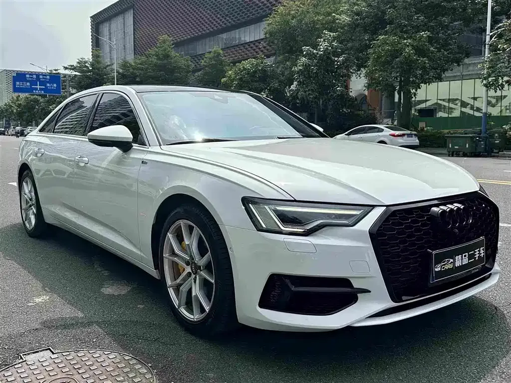 Audi A6L — фото 10