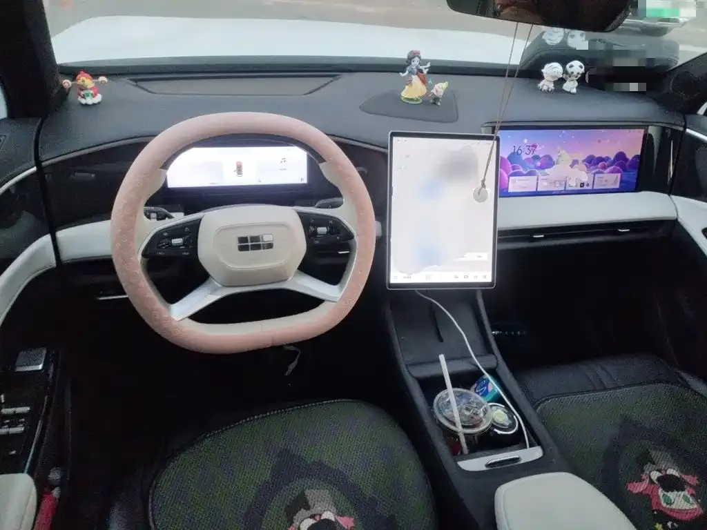 Geely Galaxy L7 — фото 10