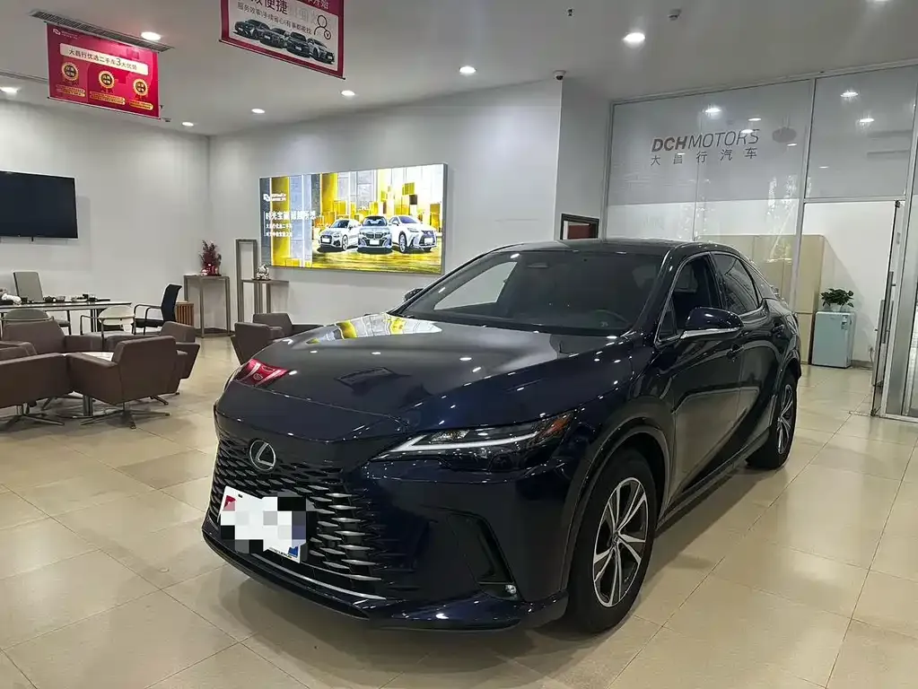 Lexus RX — фото 1