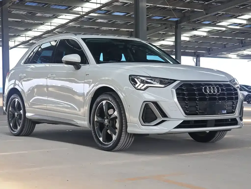 Audi Q3 — фото 7