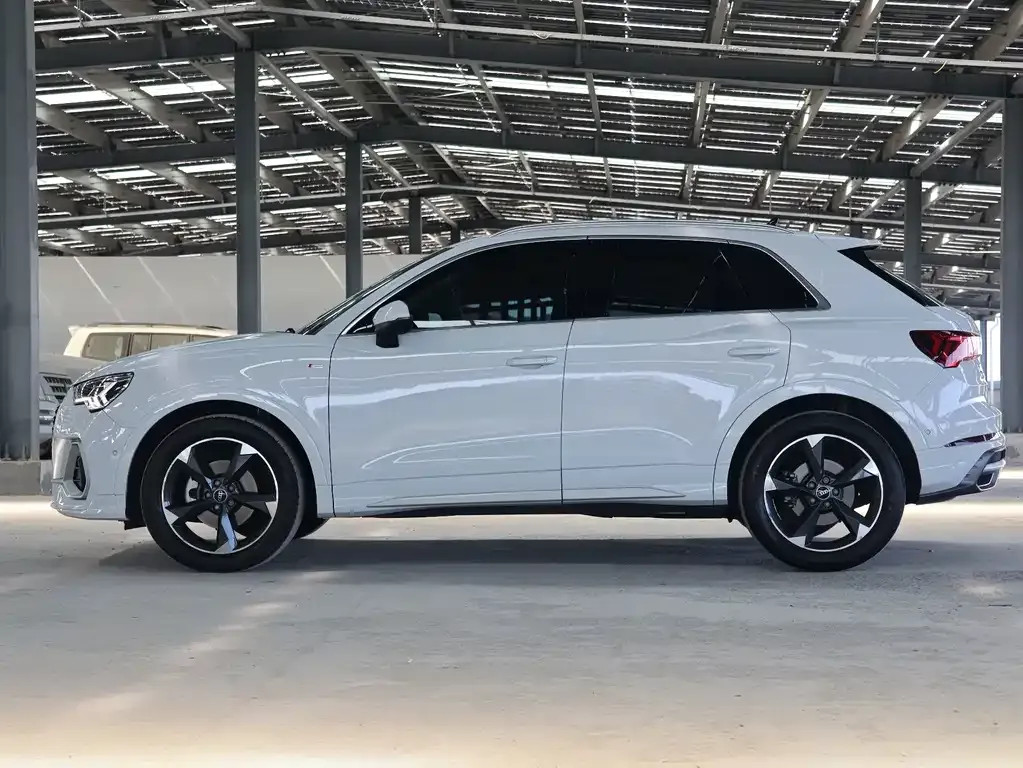 Audi Q3 — фото 9