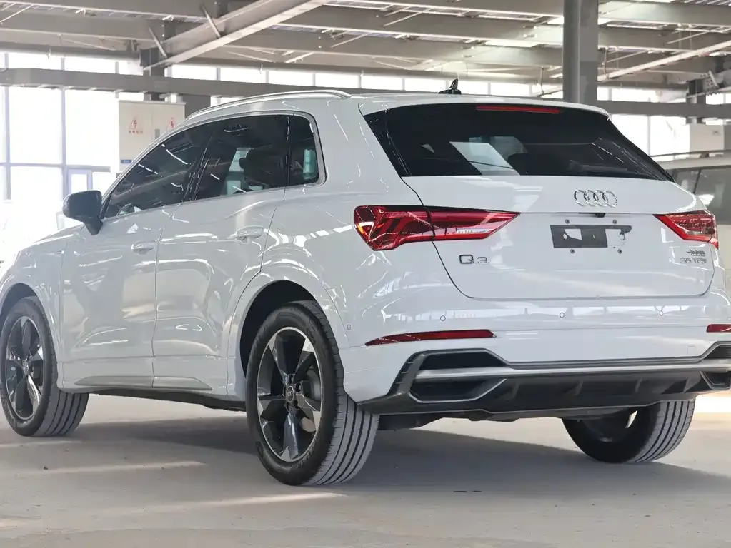 Audi Q3 — фото 2