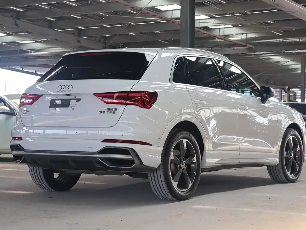 Audi Q3 — фото 4