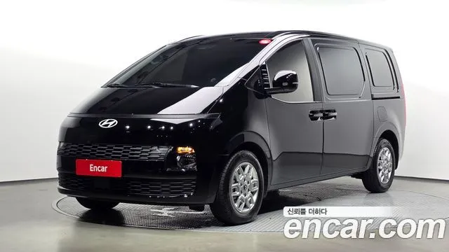Hyundai Staria — фото 1