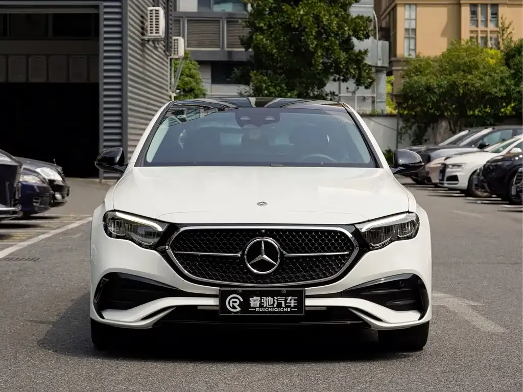 Mercedes-Benz E-Class (Import) — фото 5