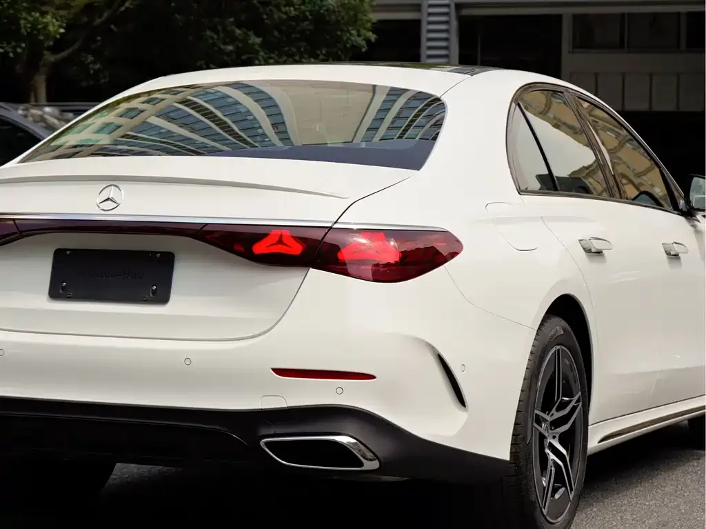 Mercedes-Benz E-Class (Import) — фото 2