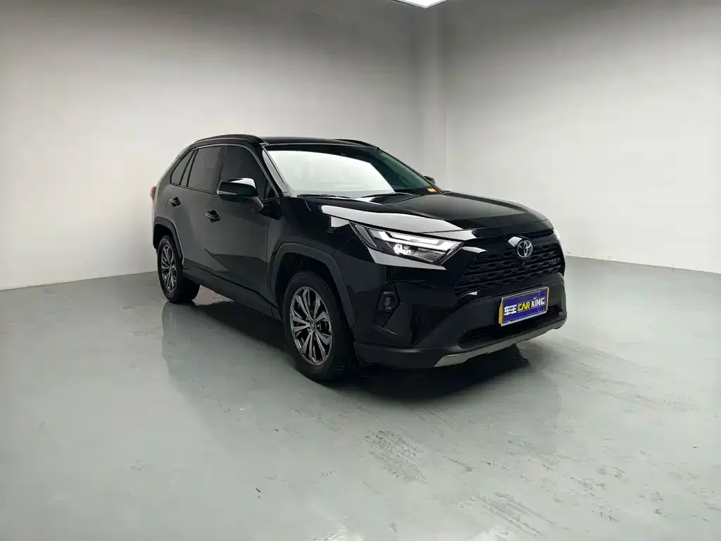 Toyota RAV4 — фото 10