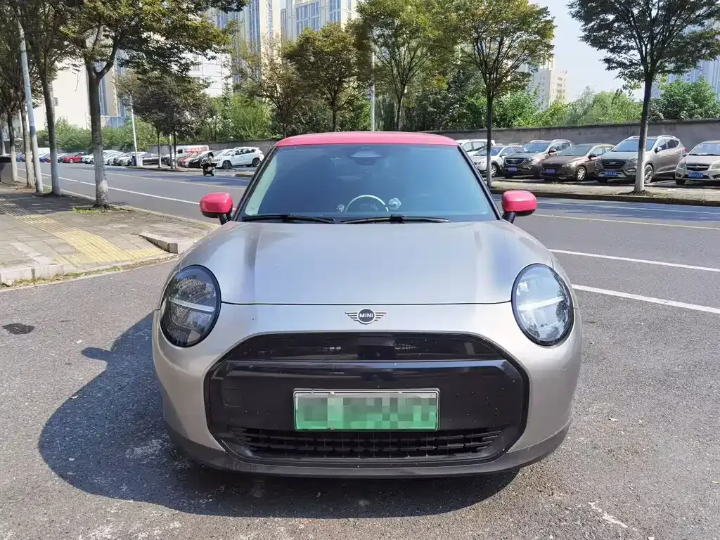 MINI Cooper EV — фото 9