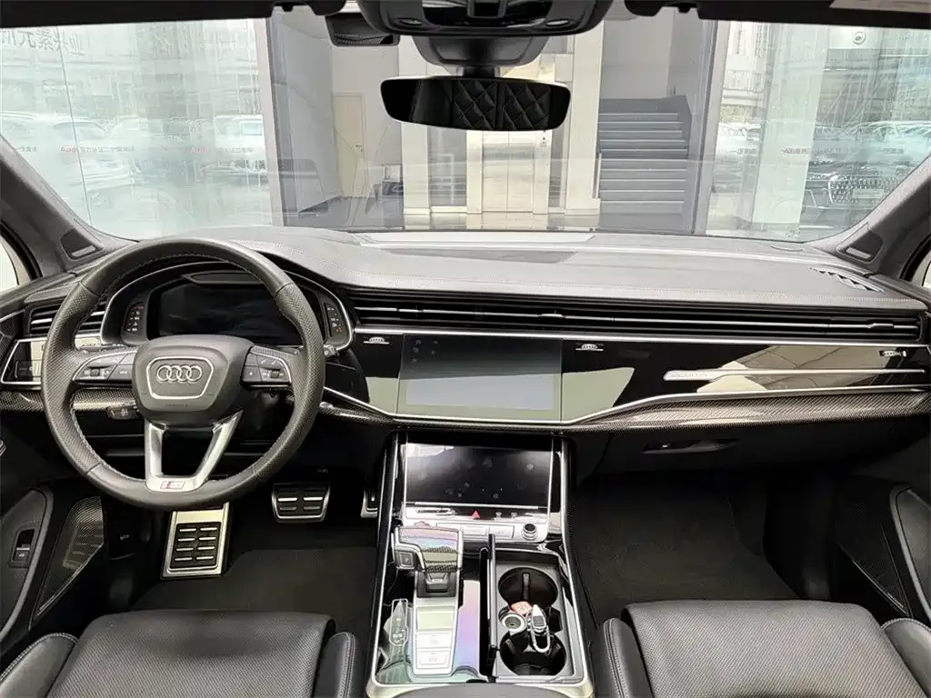 Audi SQ7 — фото 4
