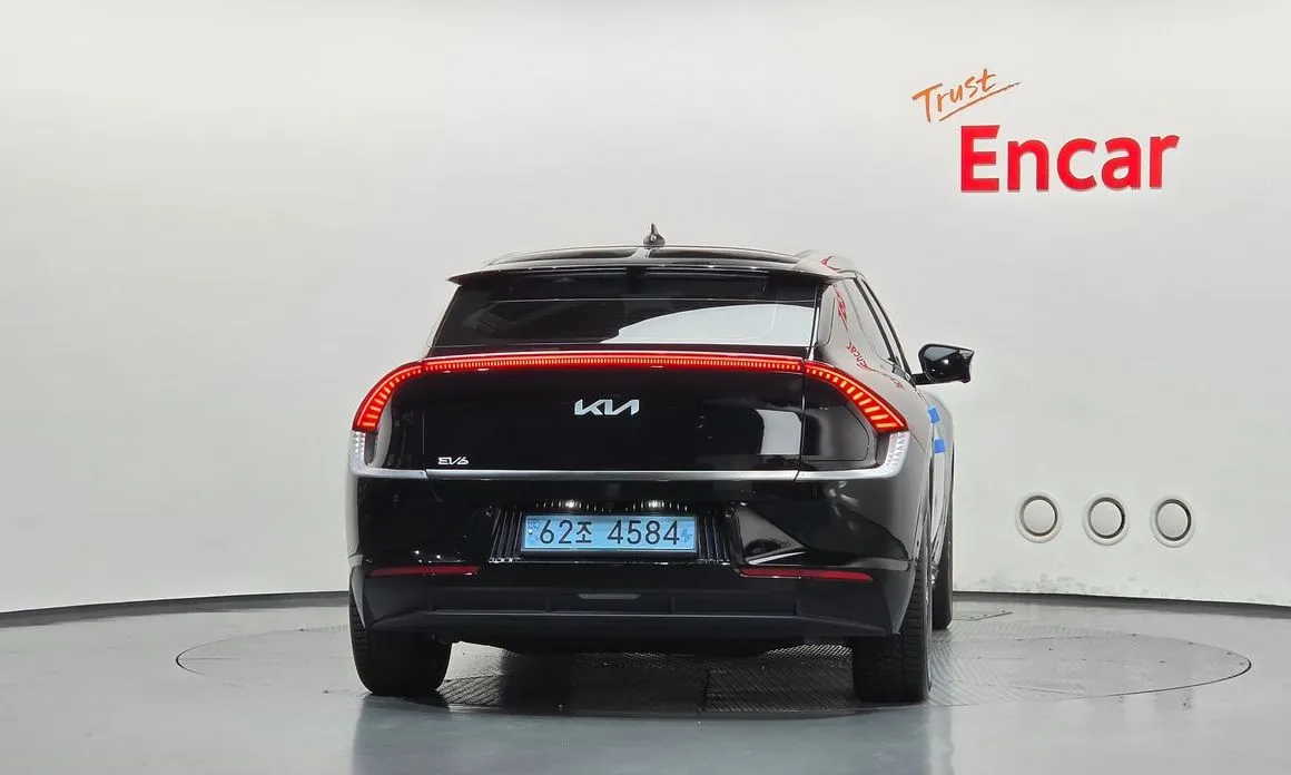 Kia EV6 — фото 7